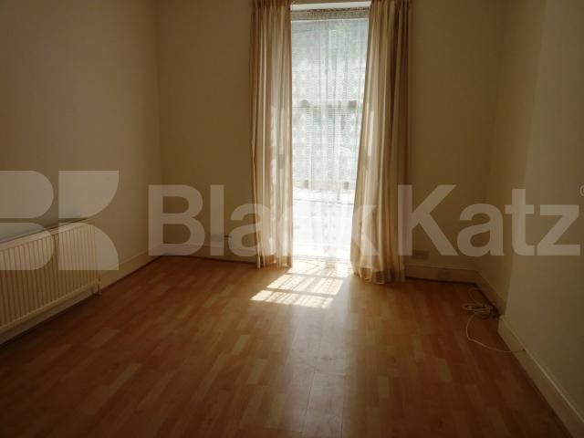 			1 BED IN CAMDEN FOR SHARERS!!!!, 1 Bedroom, 1 bath, 1 reception Flat			 Agar Grove, CAMDEN SQUARE